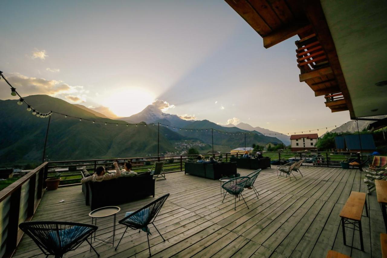 Alpenhaus Kazbegi Hotel&Restaurant Exterior foto