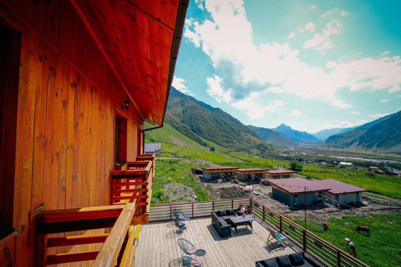 Alpenhaus Kazbegi Hotel&Restaurant Exterior foto