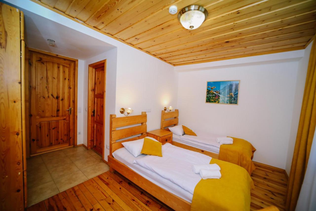 Alpenhaus Kazbegi Hotel&Restaurant Exterior foto